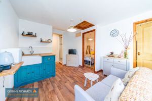 Former Garage- click for photo gallery